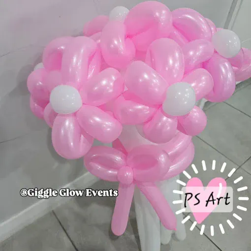 Balloon Twisting Party Moment